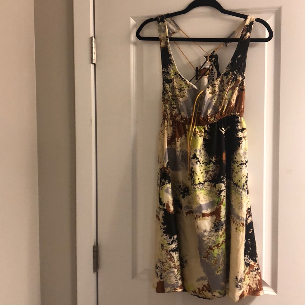 A Megan Los Angeles dress